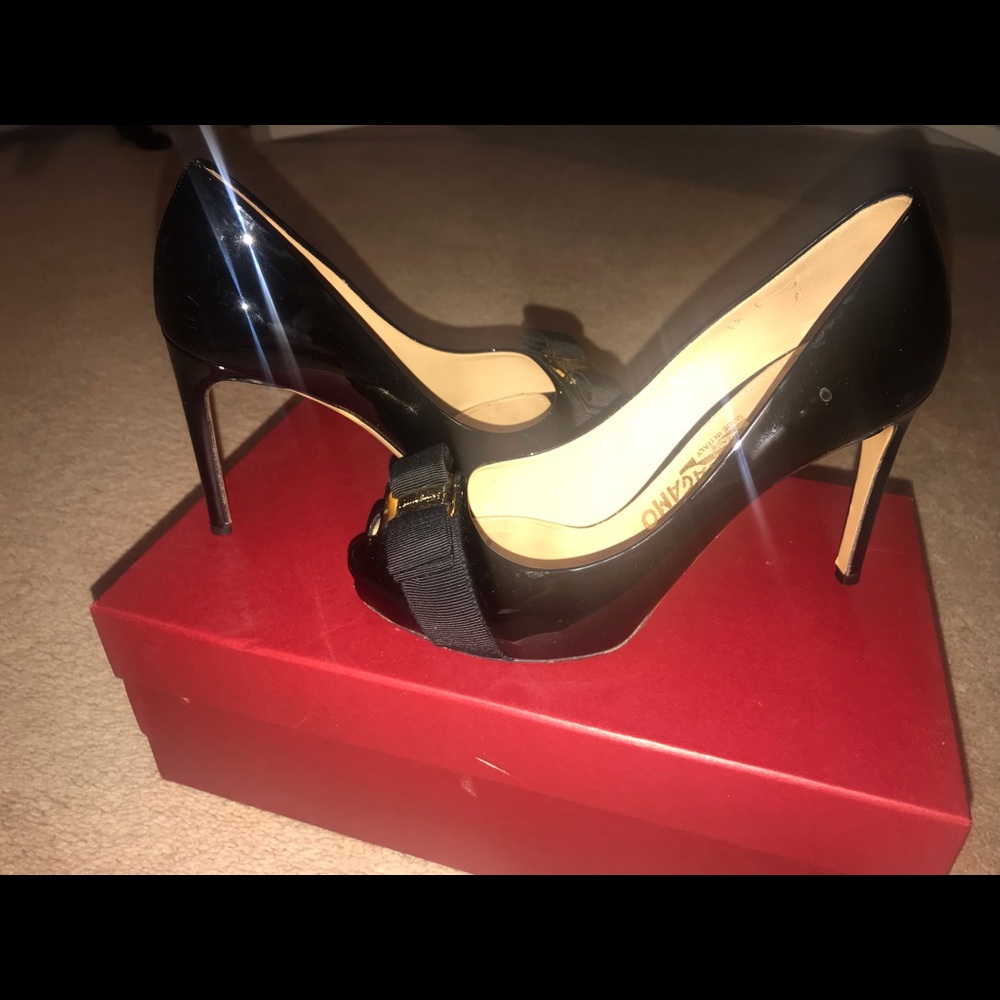 Ferragamo Black Heels with Box. Size 5 1/2 - Picture 2 of 4